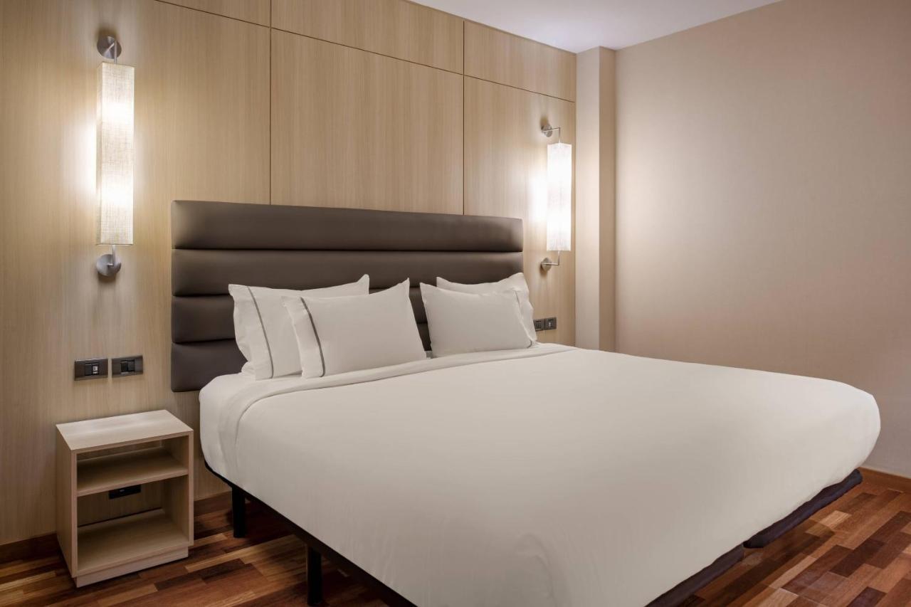 Triple Room Guest room 1 King Sofa bed,1373373242:JPEG